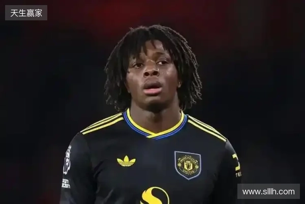 TA：曼联球员多古腿筋受伤，预计伤缺10周