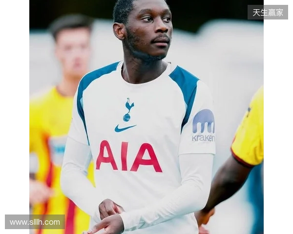 天空记者：热刺目前无意提前终止穆阿尼的租借合同